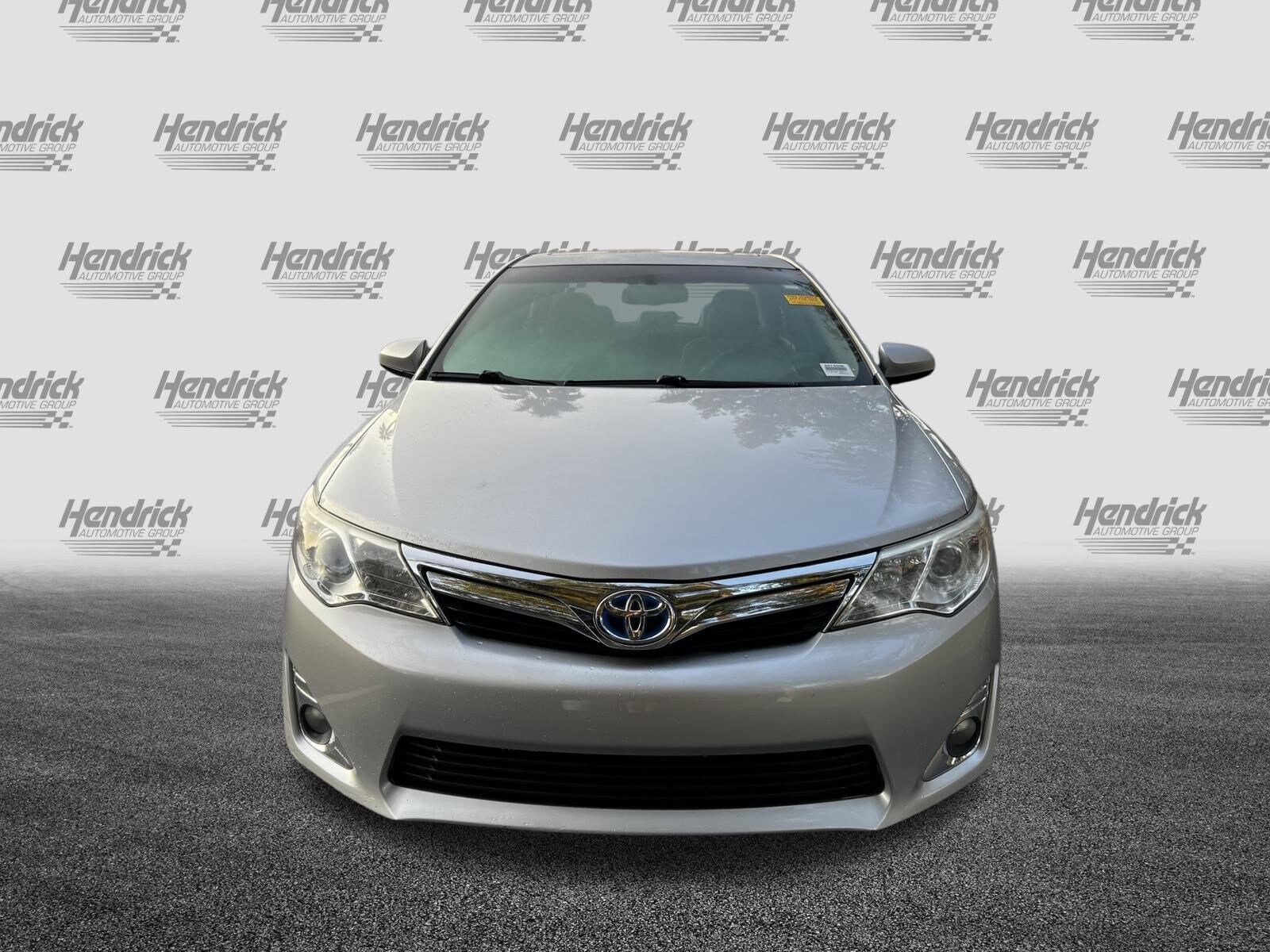 2012 Toyota Camry Hybrid XLE photo 3