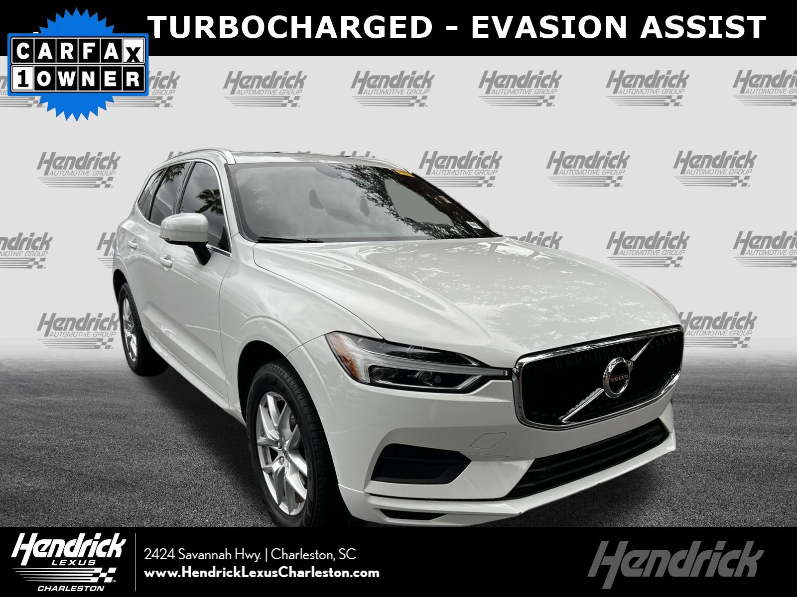 2020 Volvo XC60 Momentum's photo