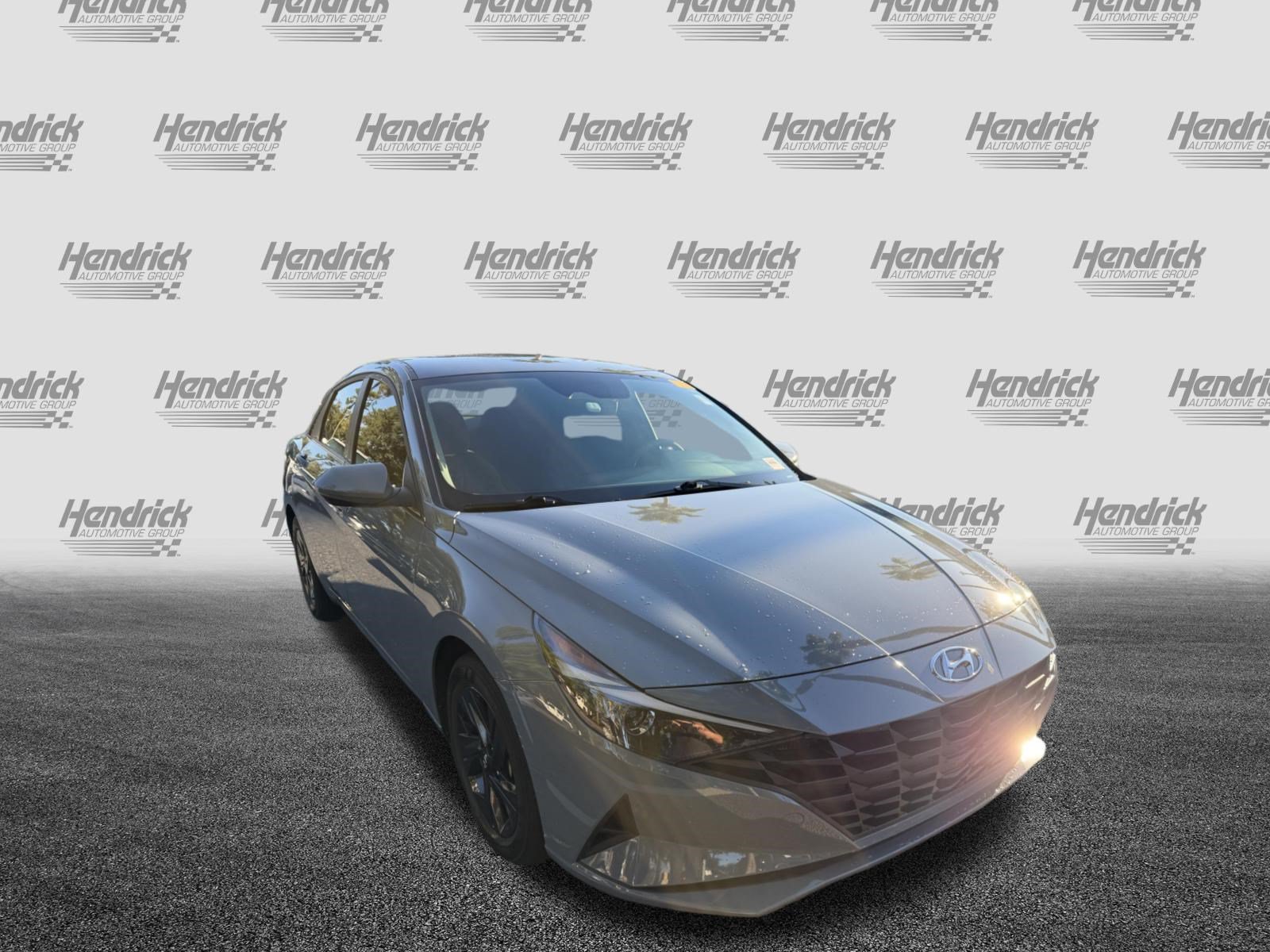 Used 2022 Hyundai Elantra Hybrid Blue Sedan