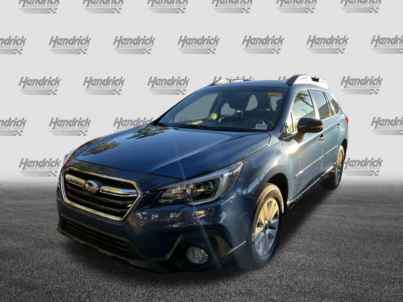 2019 Subaru Outback Premium photo 4