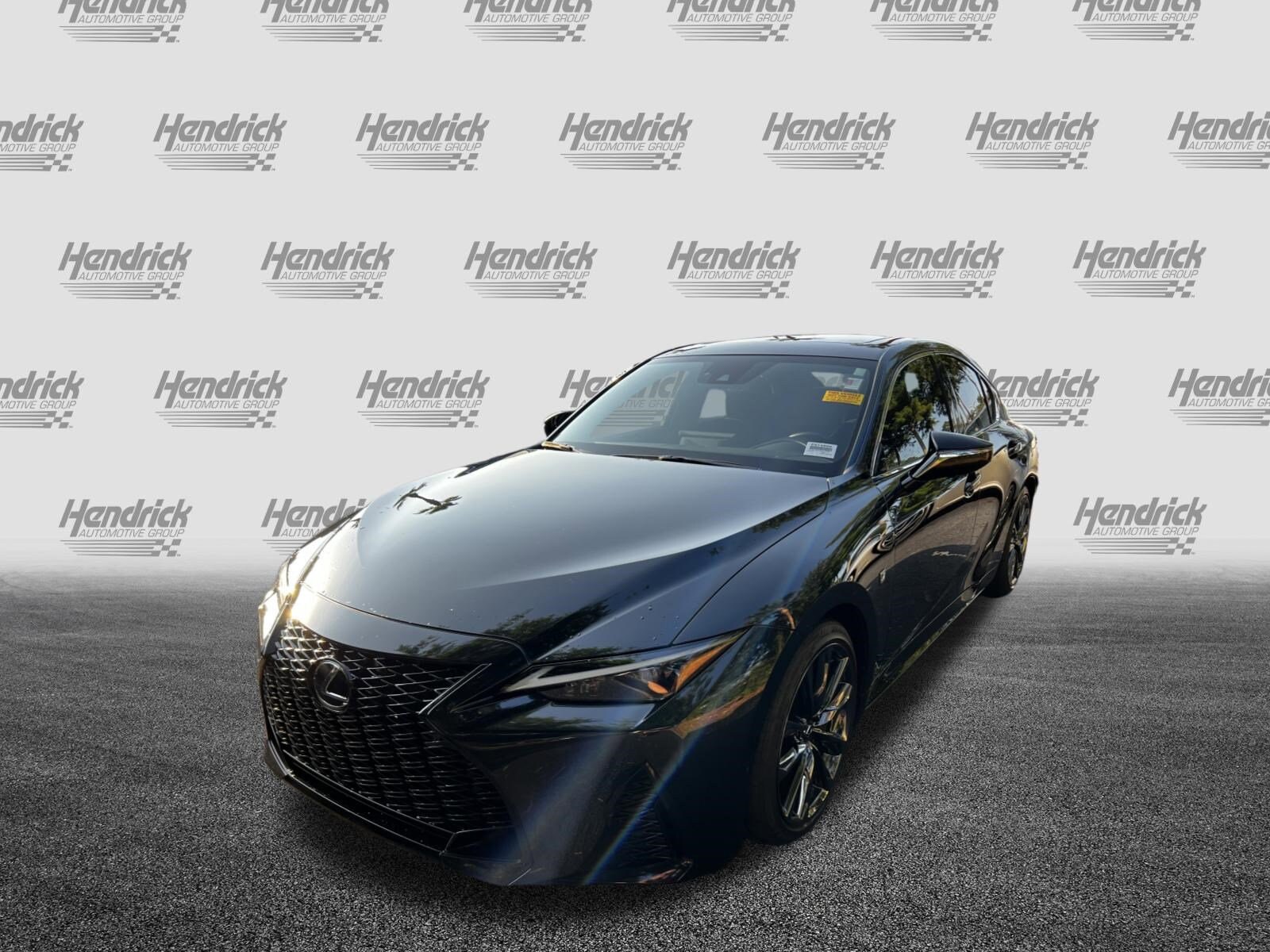 2024 Lexus IS 350 F SPORT photo 4