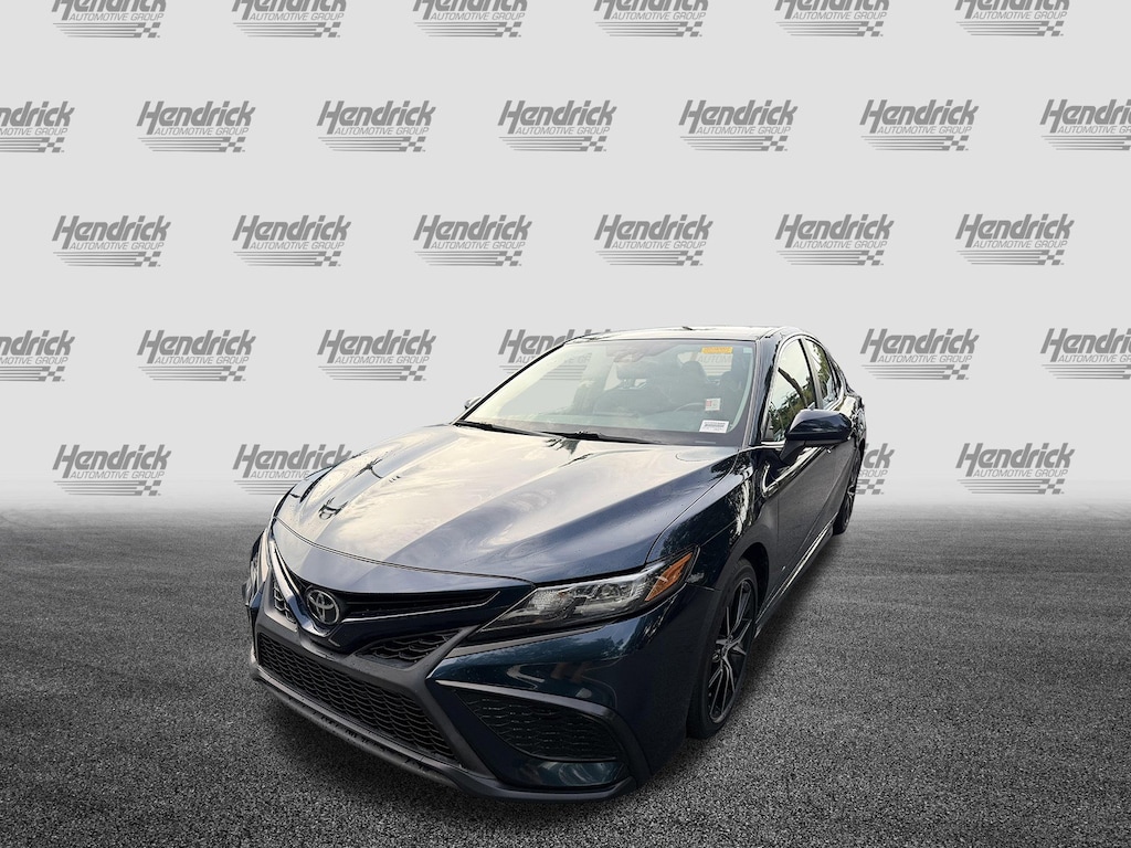 Used 2021 Toyota Camry SE Sedan