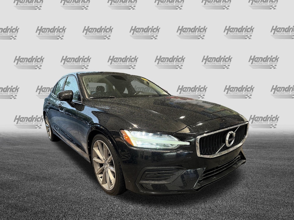 Used 2019 Volvo S60 Momentum Sedan