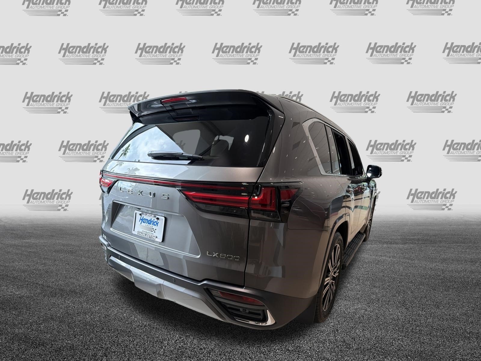 LEXUS LX 600 LUXURY