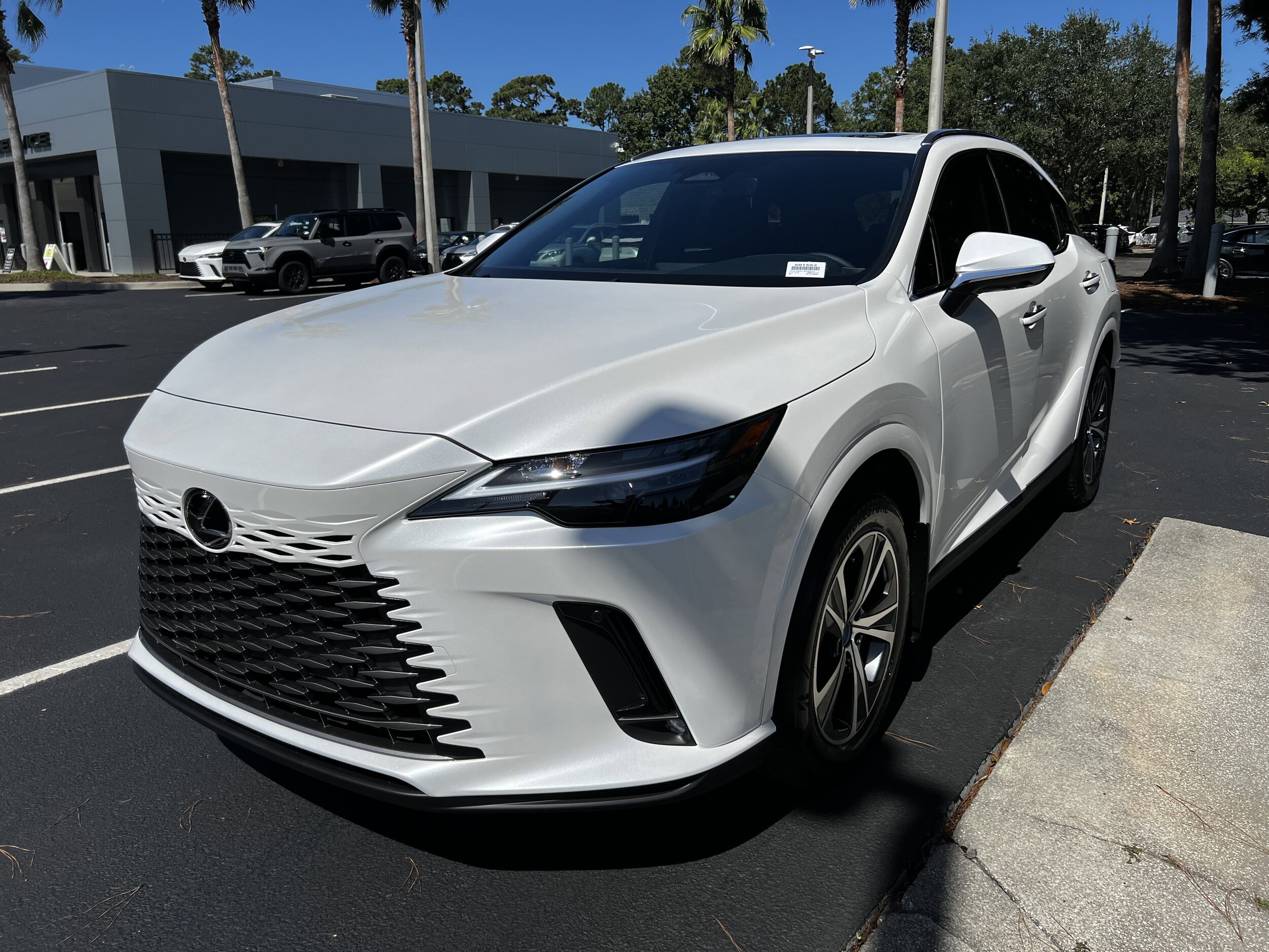 2025 Lexus RX 350 Premium photo 4