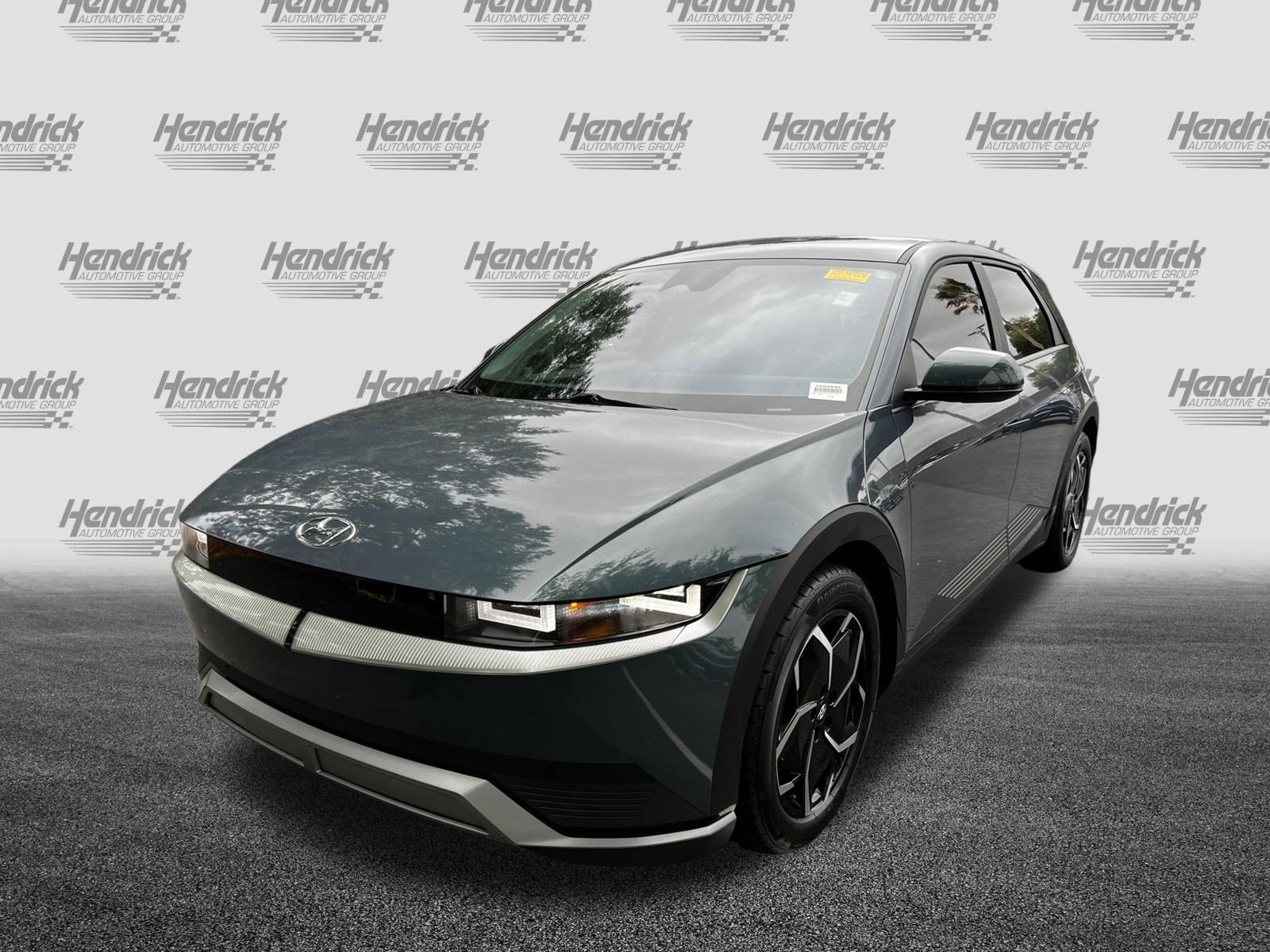 2022 Hyundai IONIQ 5 SEL photo 2