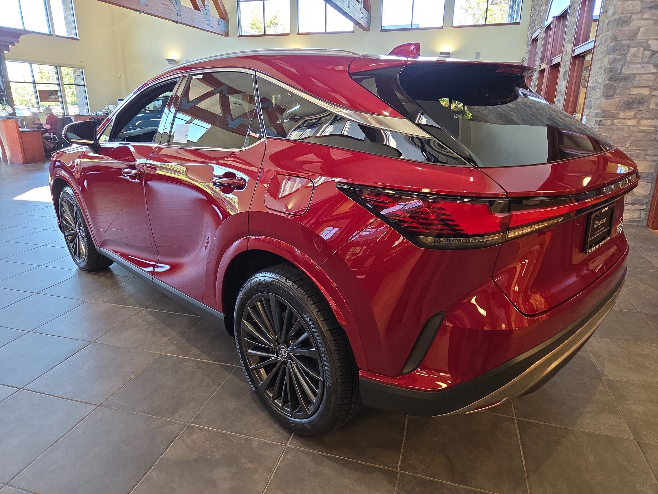2025 Lexus RX 350 Premium photo 2