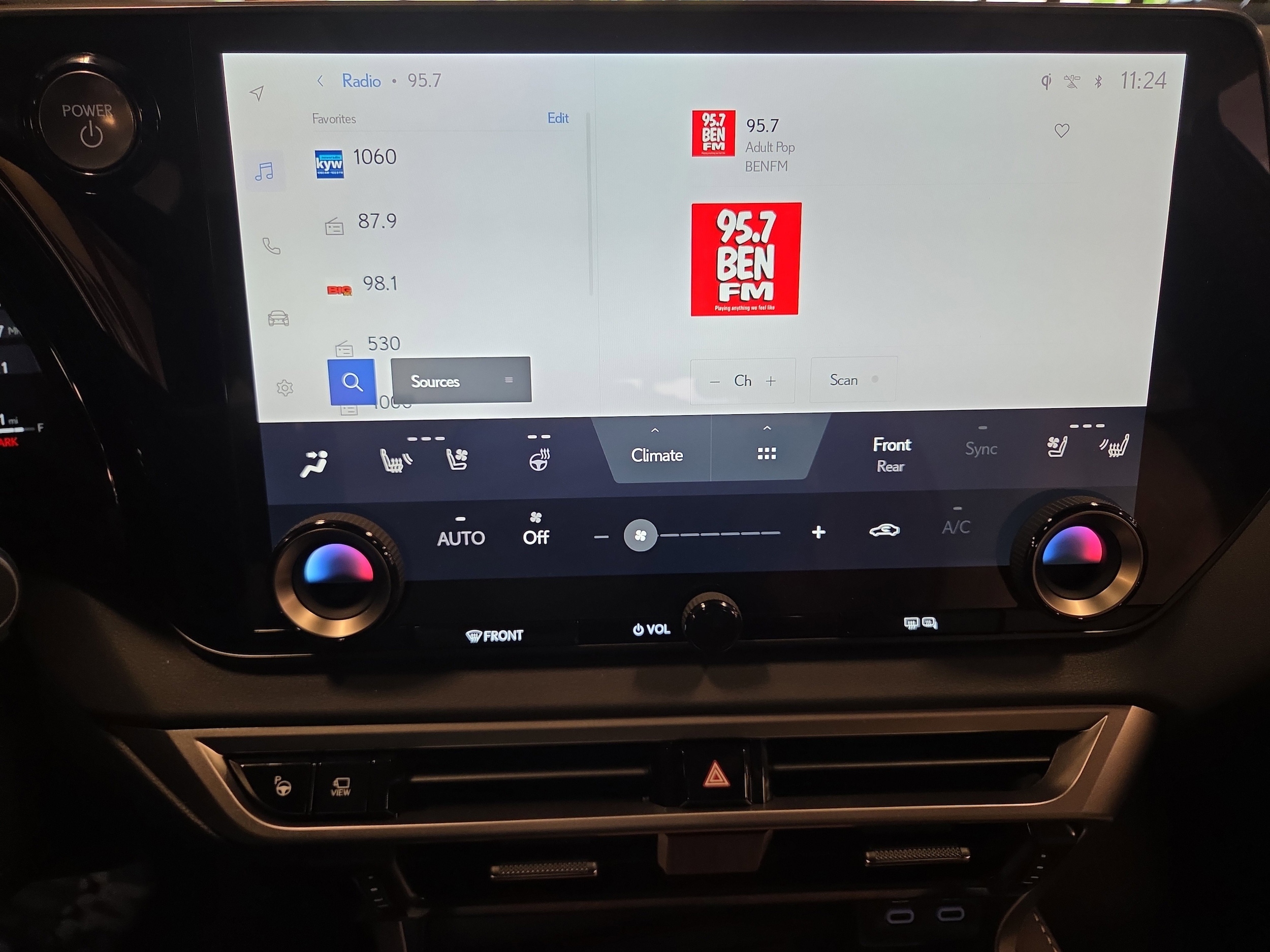 2026 Lexus RX 450h+ Luxury - Photo 12