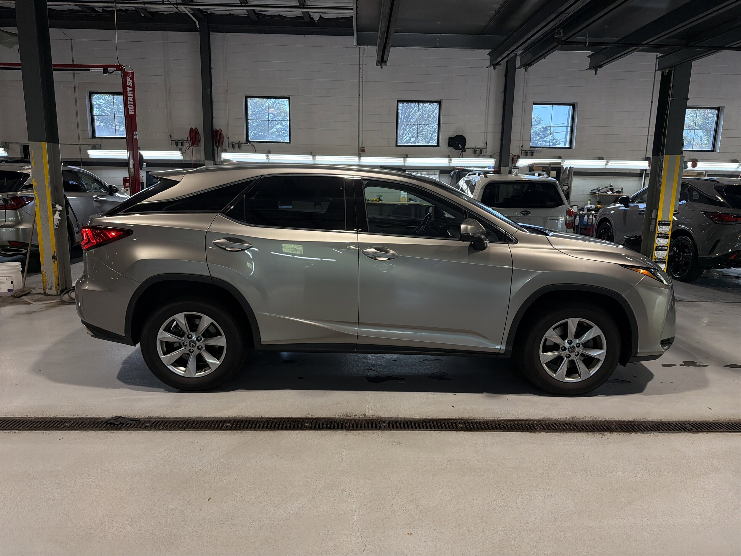 2019 Lexus RX 350 photo 4