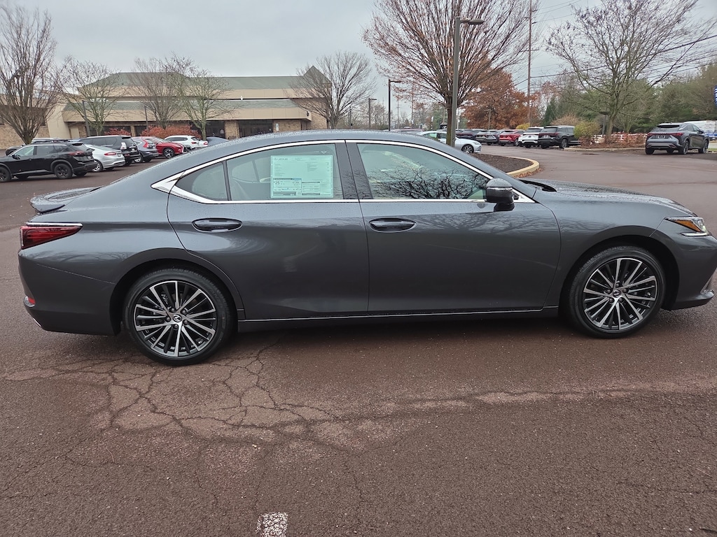 New 2025 Lexus ES 350 SEDAN