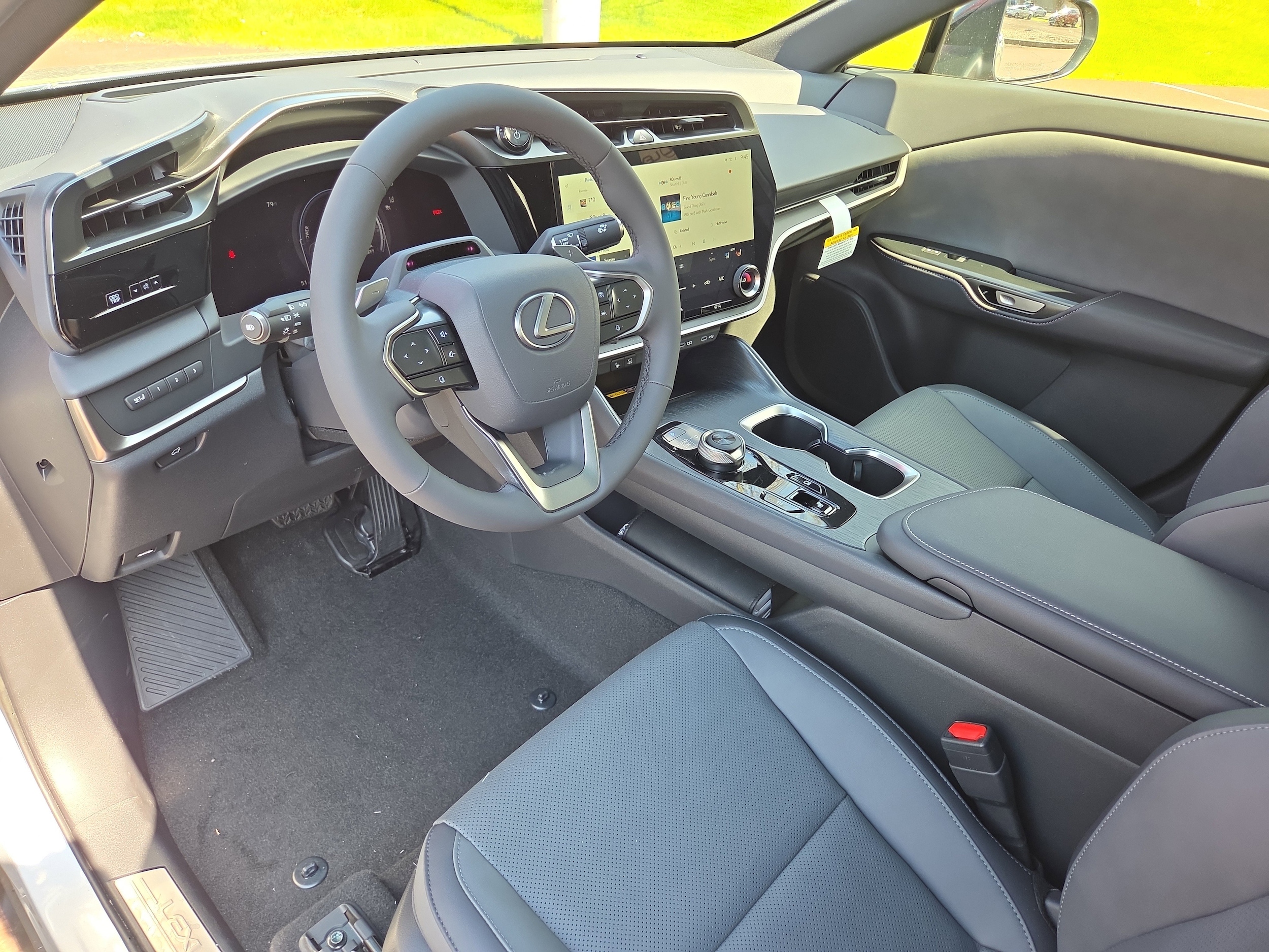 2026 Lexus RZ Premium - Photo 8