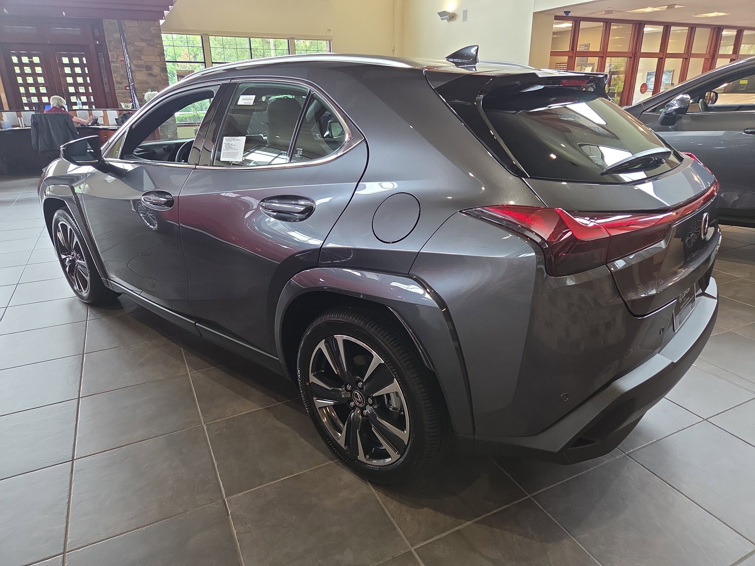 2025 Lexus UX Premium photo 4