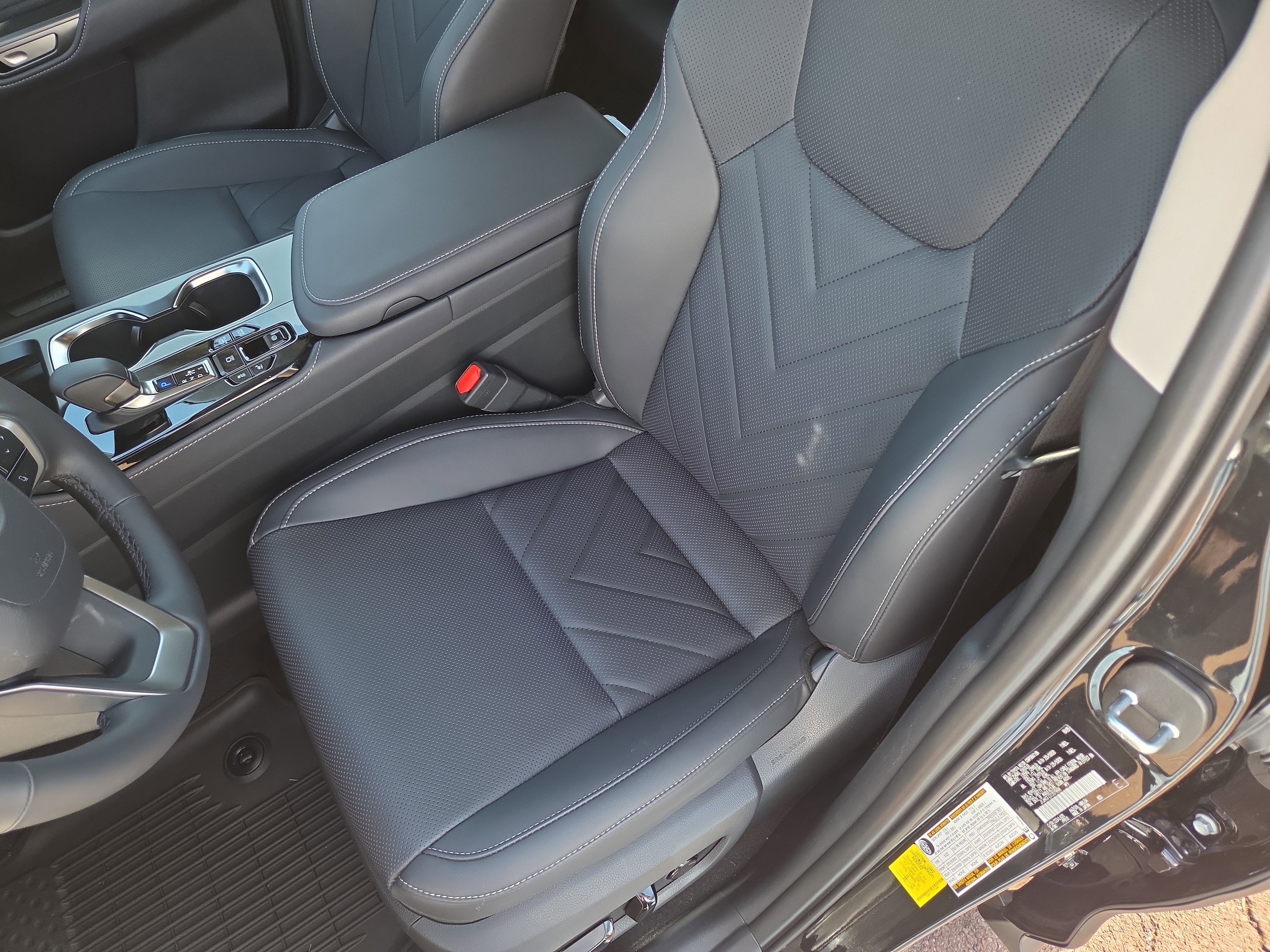 2026 Lexus NX 450h+ Luxury - Photo 6