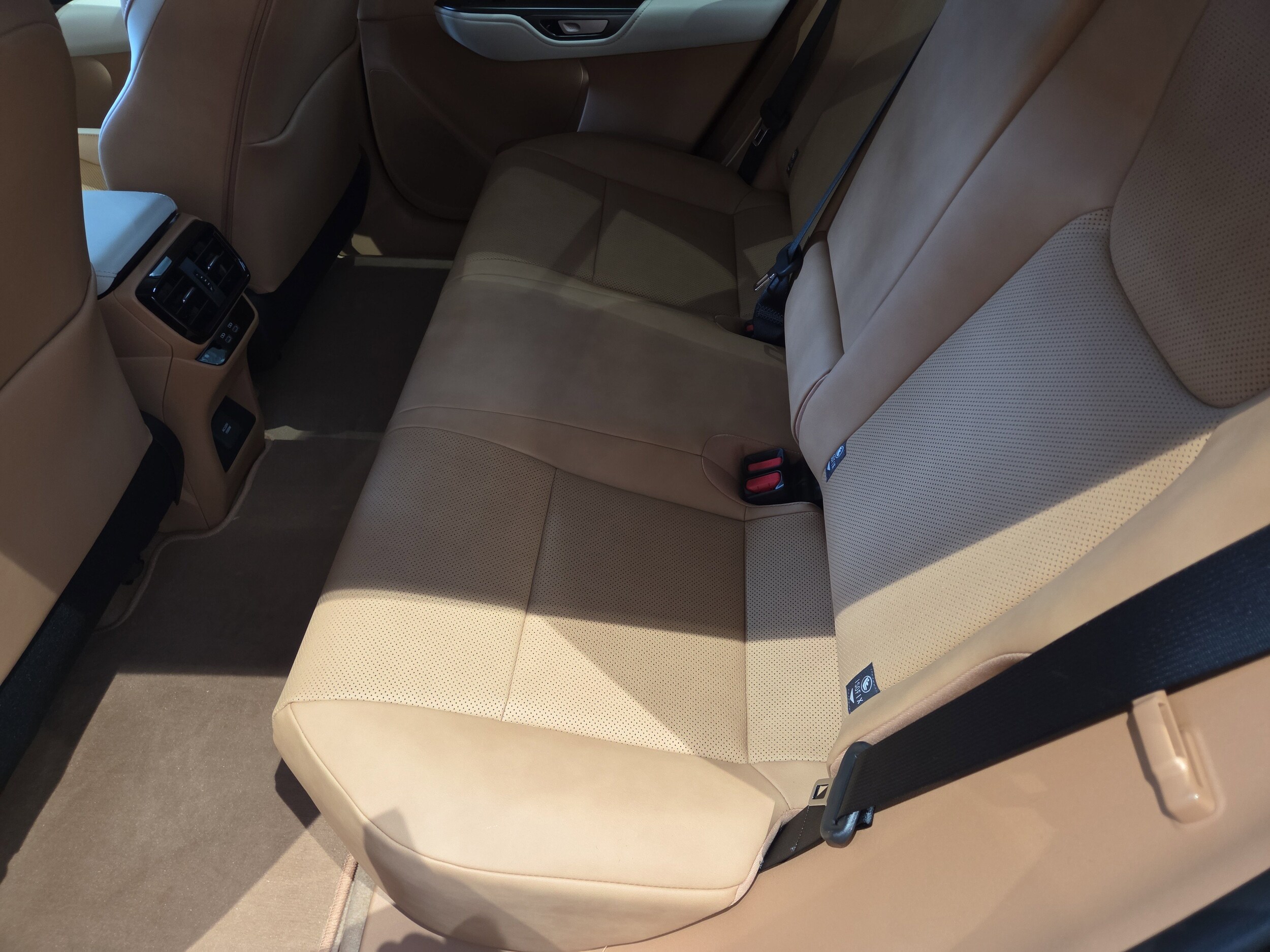 2026 Lexus RZ Premium - Photo 9