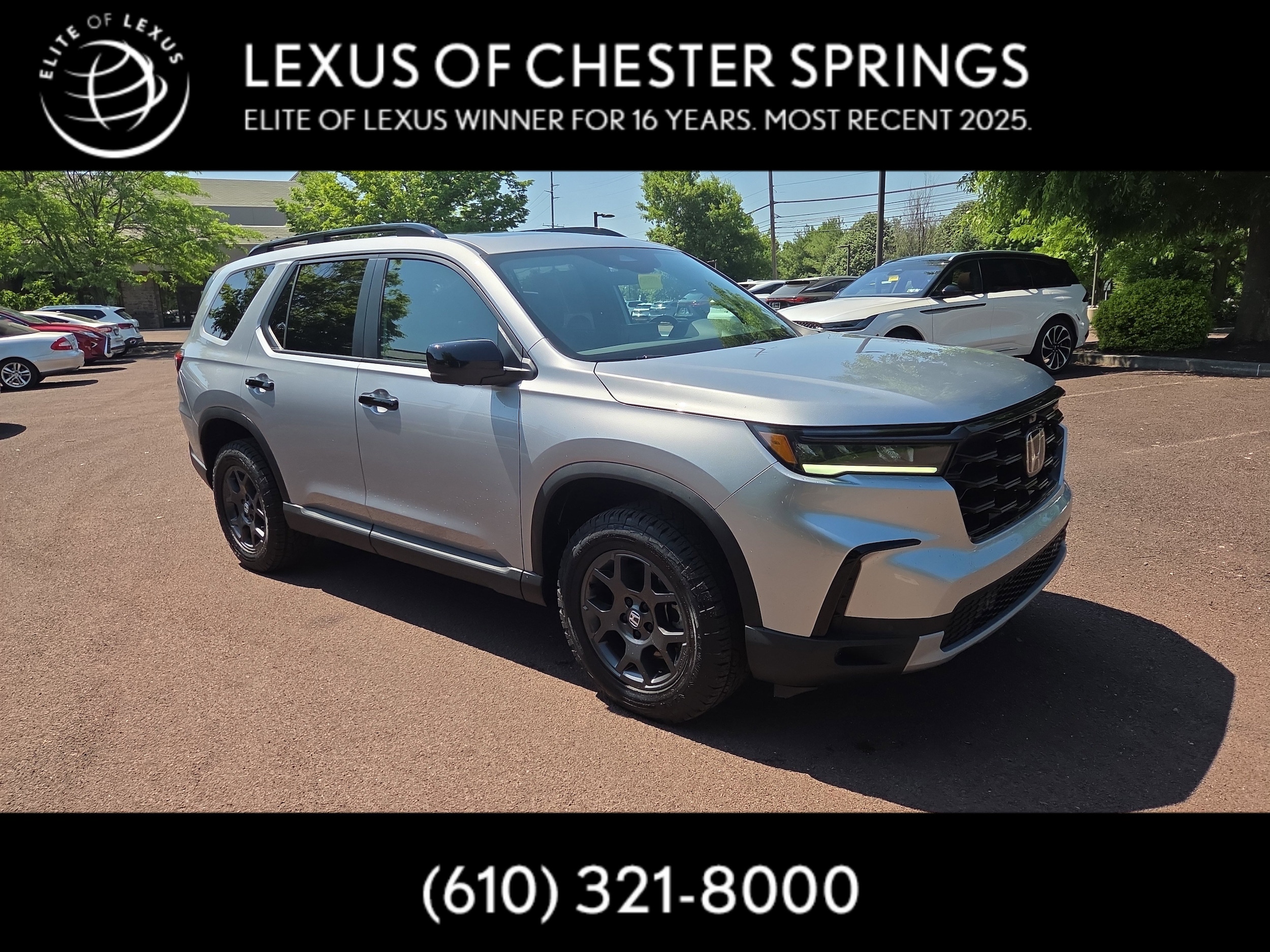 2025 Honda Pilot TrailSport AWD's photo