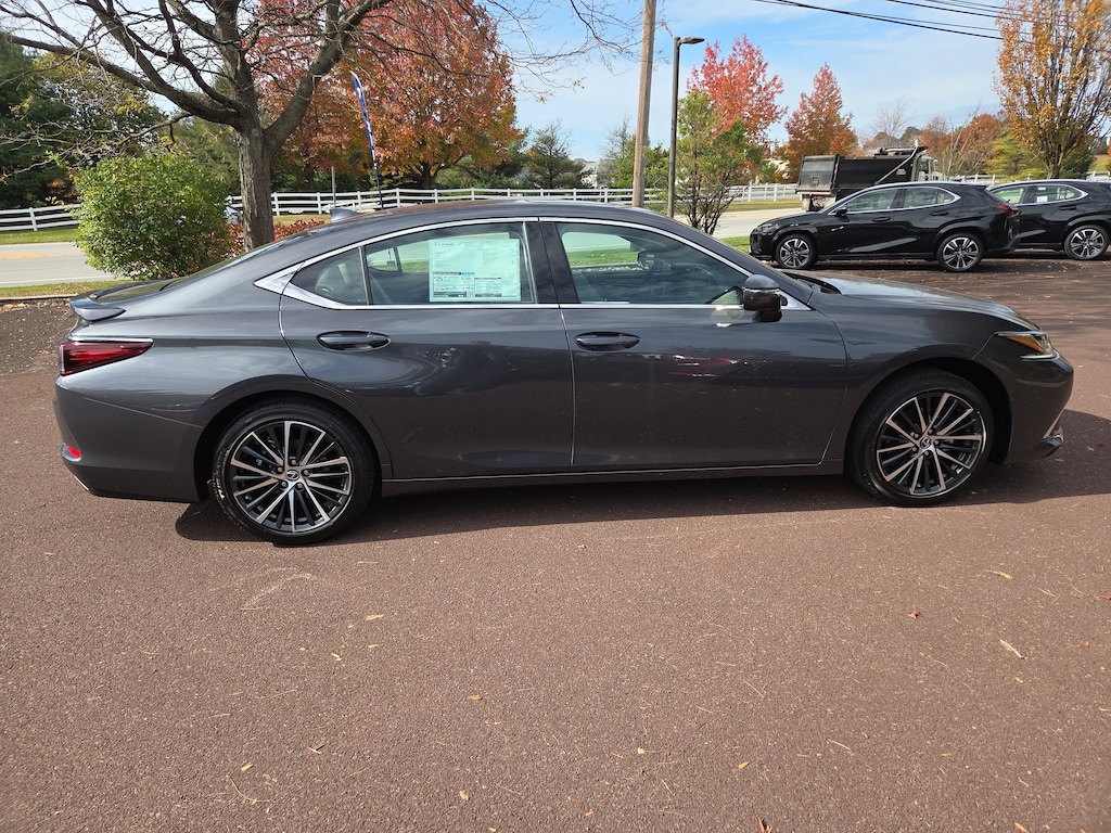 New 2025 Lexus ES 350 SEDAN