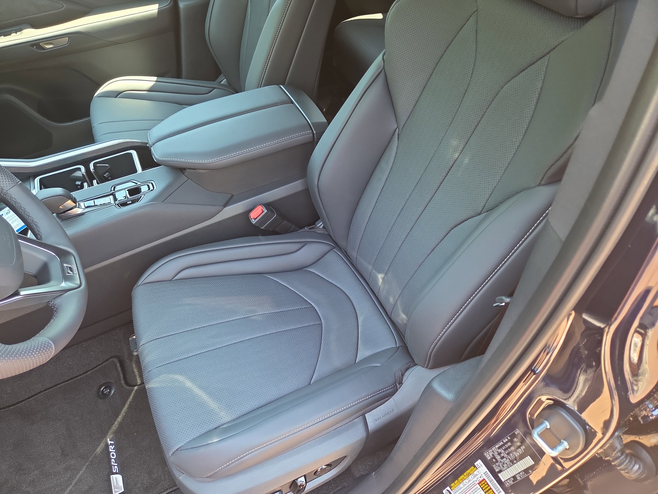 2026 Lexus TX 500h F-Sport Premium - Photo 6