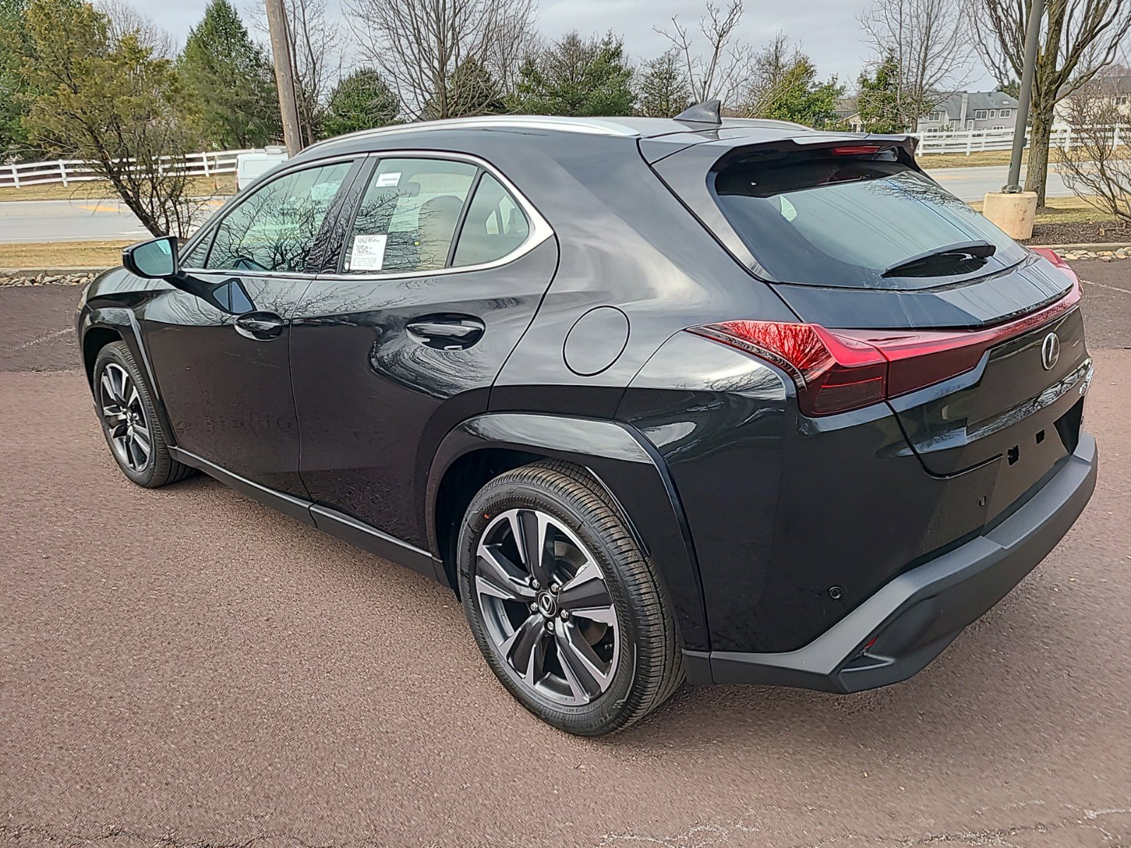 2025 Lexus UX Premium photo 4
