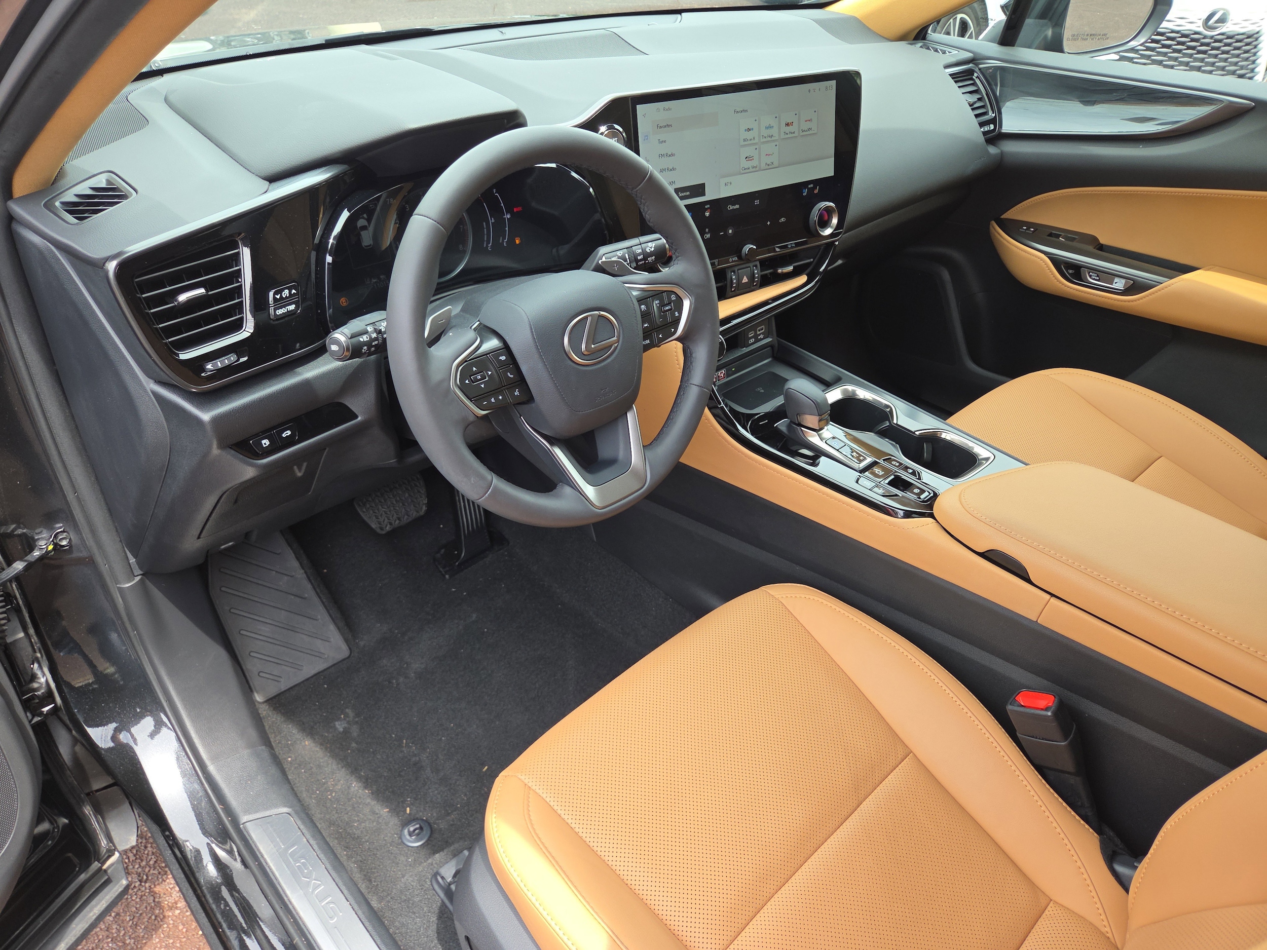 2023 Lexus NX 350 - Photo 15