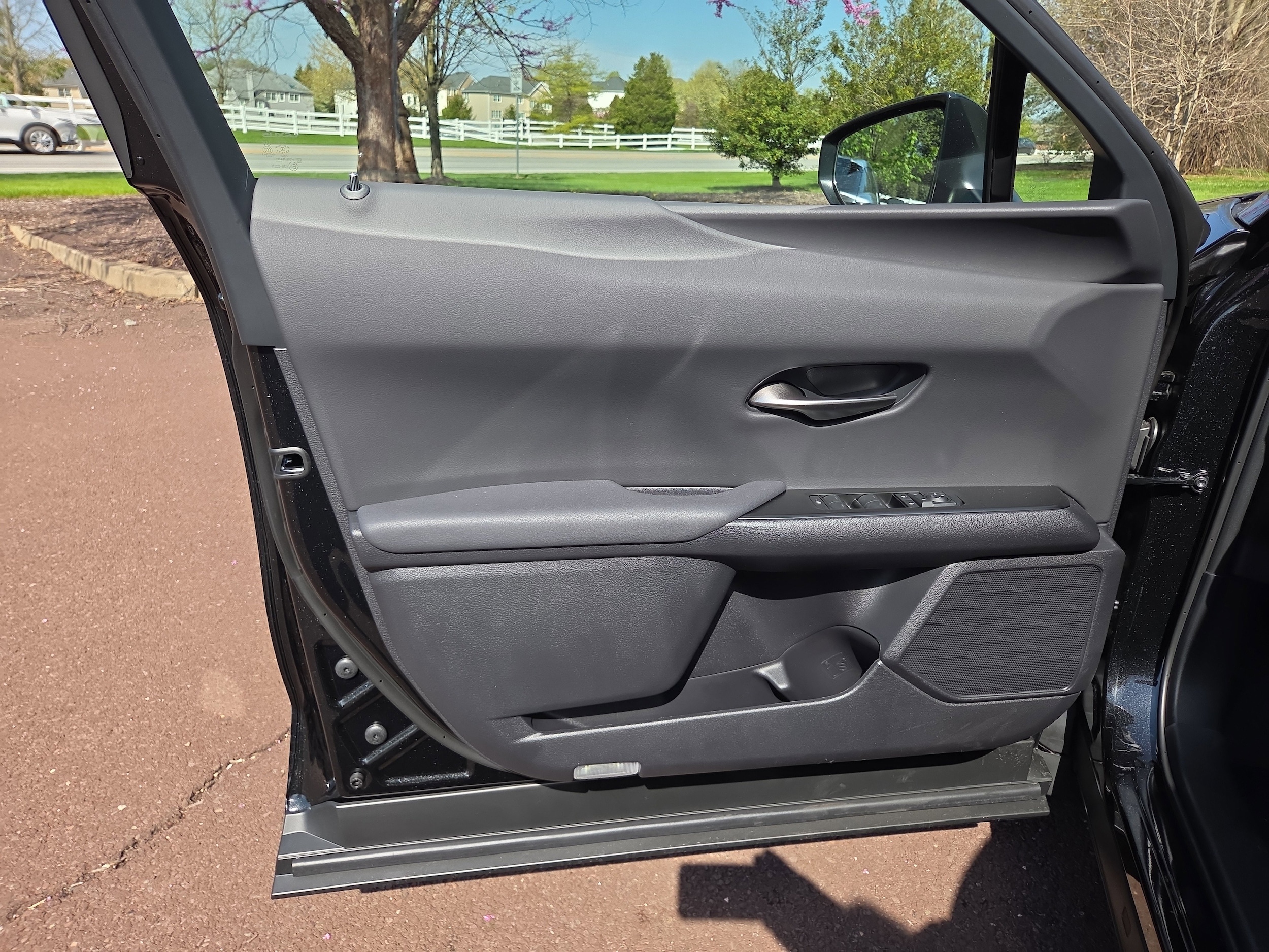 2026 Lexus UX Hybrid 300h Premium - Photo 7