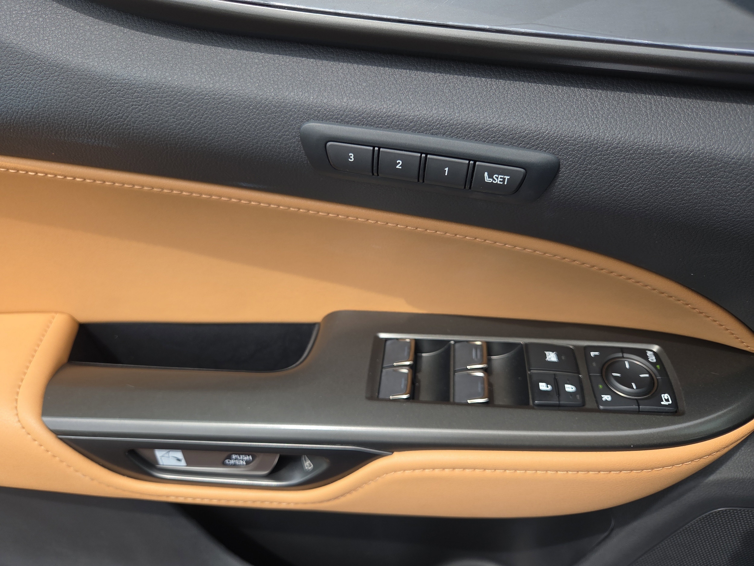 2023 Lexus NX 350 - Photo 30