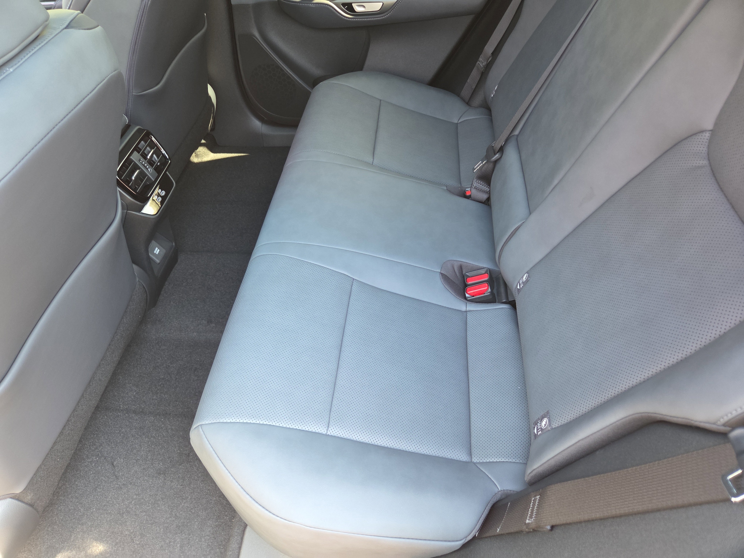 2026 Lexus RZ Premium - Photo 9