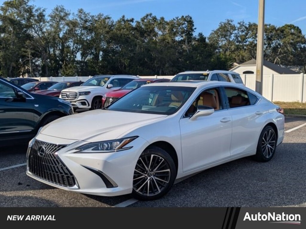 Used 2024 Lexus ES 350 Sedan
