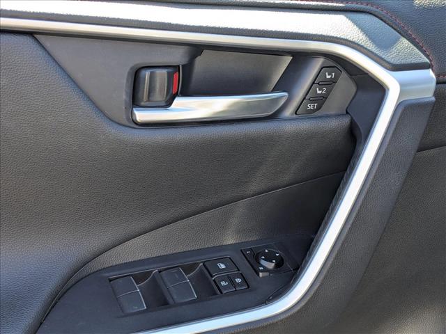 2021 Toyota RAV4 Prime XSE photo 4