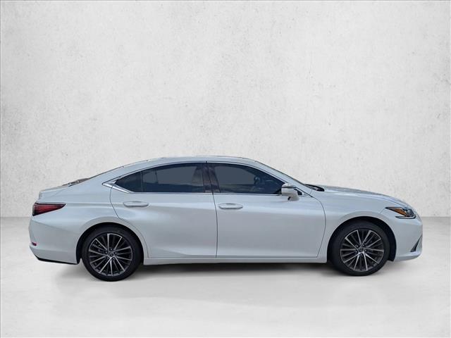 2023 Lexus ES 350 photo 4