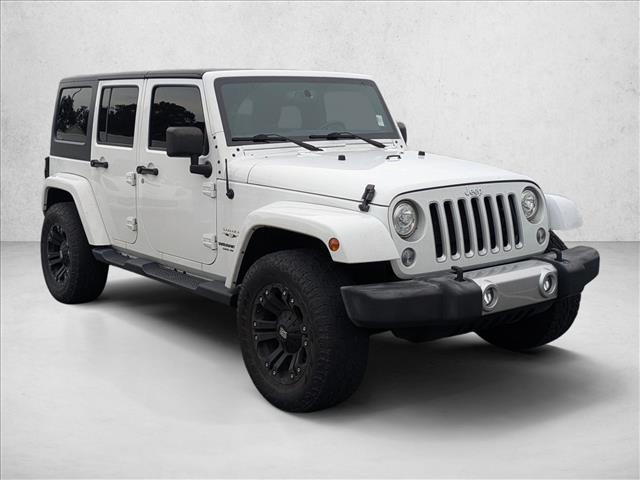 2017 Jeep Wrangler Unlimited Sahara photo 3