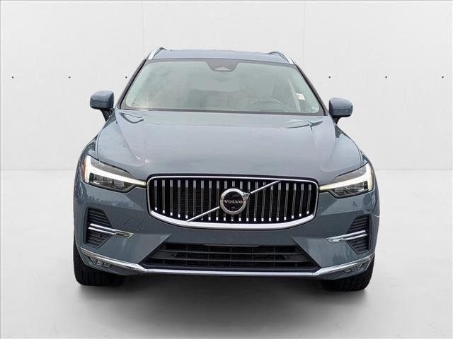 2022 Volvo XC60 Inscription photo 2