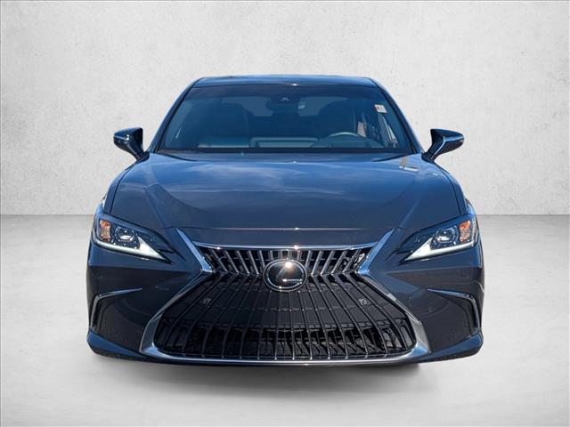 2024 Lexus ES 350 Luxury photo 2