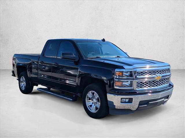 2015 Chevrolet Silverado 1500 LT photo 3