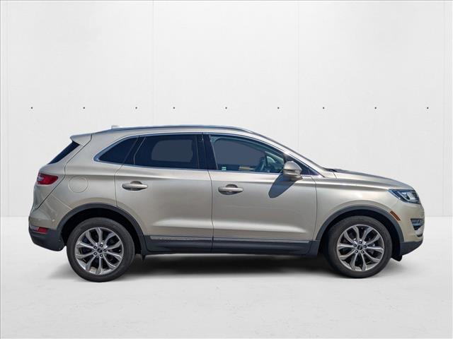 2017 Lincoln MKC Select photo 2