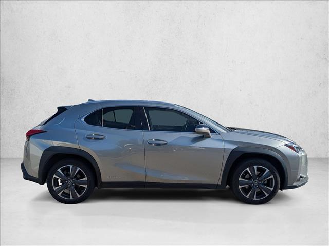 2020 Lexus UX 250h Premium photo 4