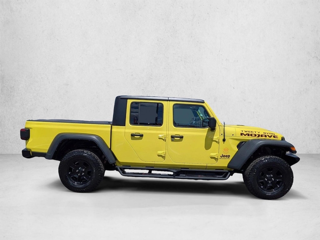 Used 2023 Jeep Gladiator Mojave Truck Crew Cab