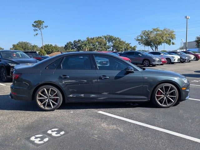 2018 Audi A4 2.0T Premium photo 4