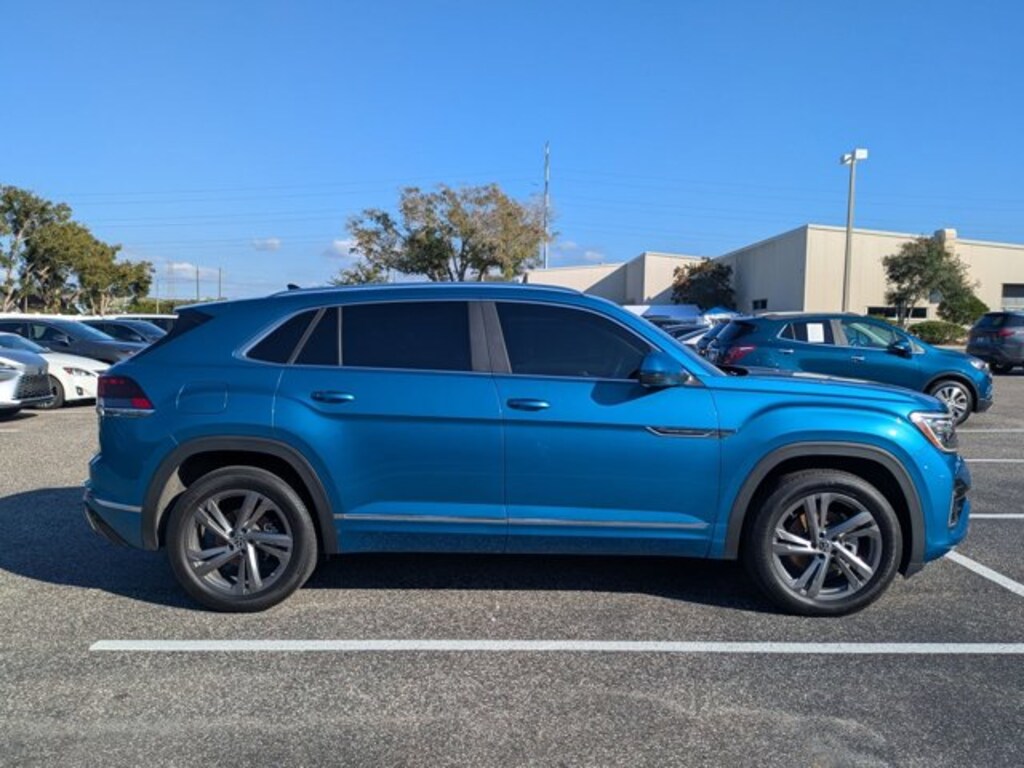Used 2024 Volkswagen Atlas Cross Sport 2.0T SEL R-Line SUV