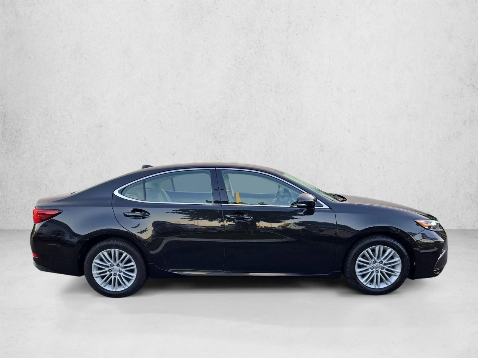 Used 2017 Lexus ES 350 Sedan