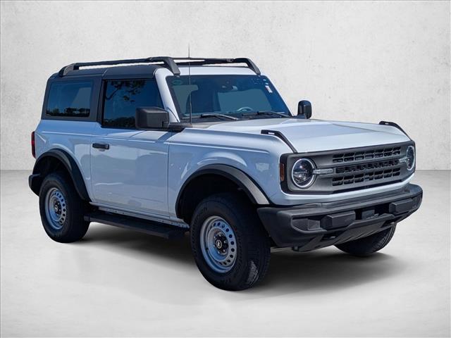 2021 Ford Bronco Base photo 3