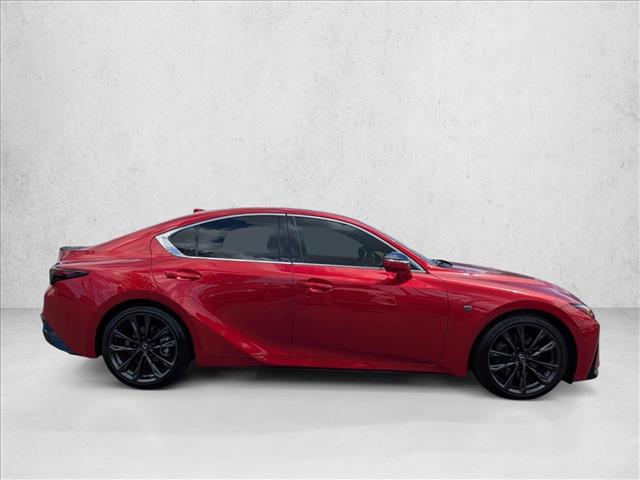 2024 Lexus IS 350 F SPORT photo 4