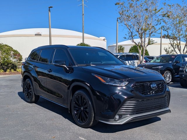 2024 Toyota Highlander XSE photo 2