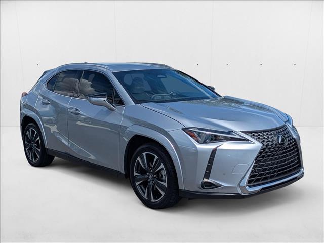 2025 Lexus UX Premium photo 3