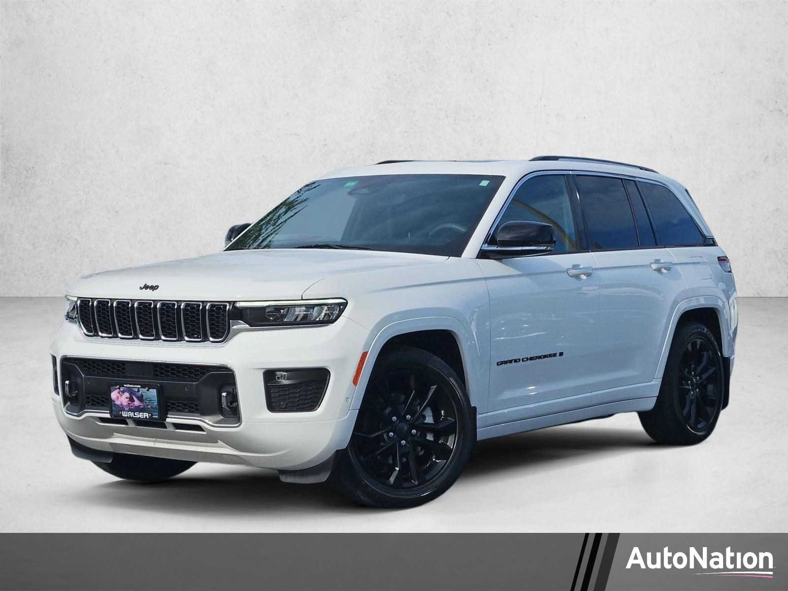 Used 2023 Jeep Grand Cherokee Overland SUV