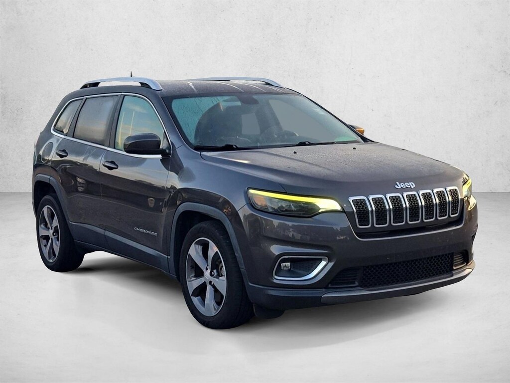 Used 2019 Jeep Cherokee Limited FWD SUV