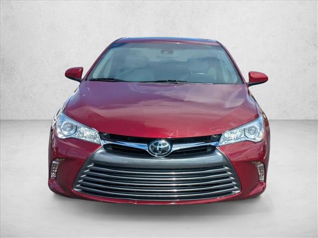 2017 Toyota Camry XLE photo 2