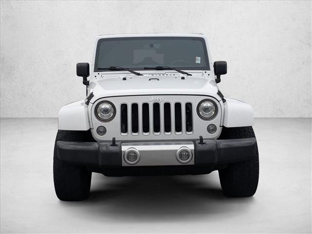 2017 Jeep Wrangler Unlimited Sahara photo 2