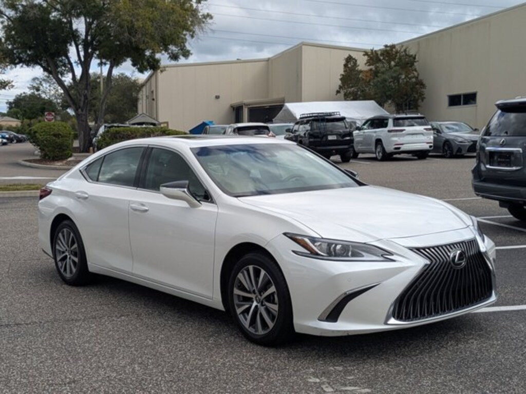 Used 2021 Lexus ES 350  Sedan