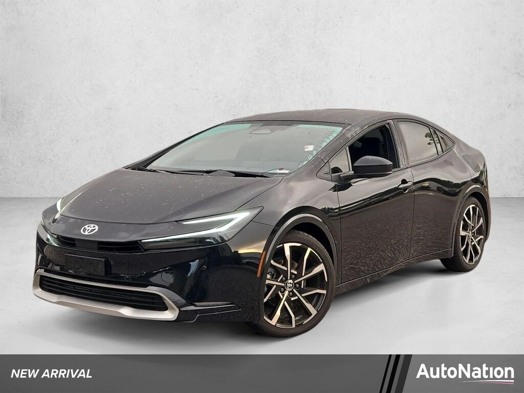 Used 2026 Toyota Prius Plug-In Hybrid XSE Hatchback