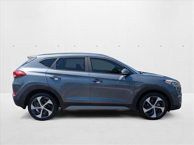 2017 Hyundai Tucson Sport photo 4